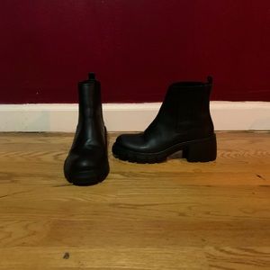 Steve Madden combat booties. Size 5.5 women. Only worn once.